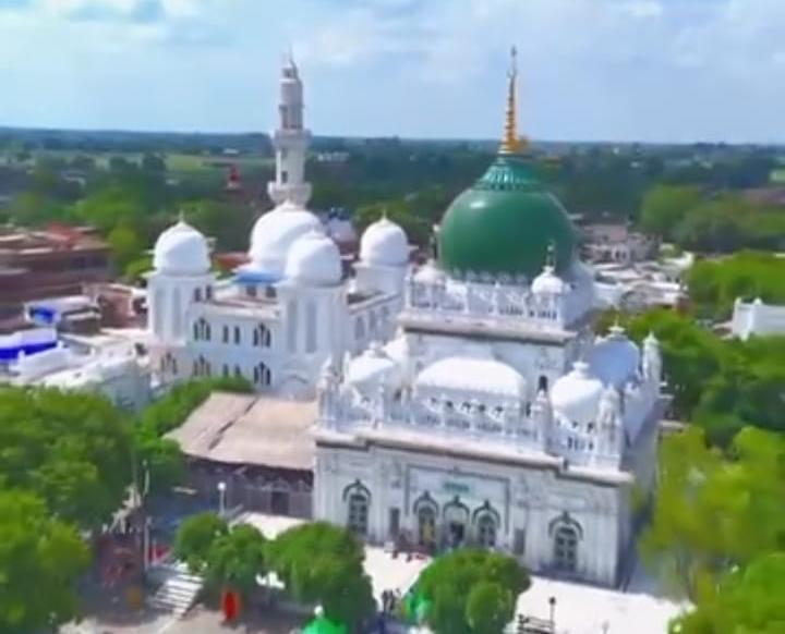Mazar Shareef of Hazrat Haji Waris Ali Shah, Dewa Sharif — Spiritual Unity